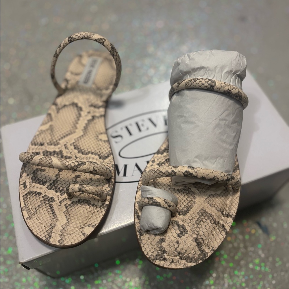 Steve Madden Beige Snake Print Sandals NEVER WORN